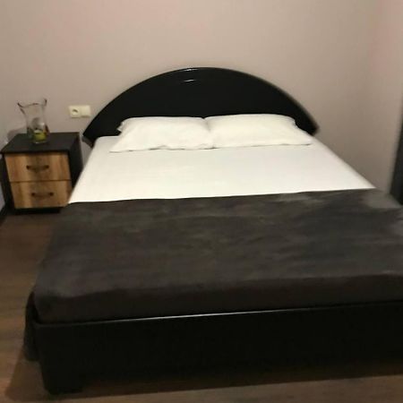 Room Studio 1 تبليسي المظهر الخارجي الصورة