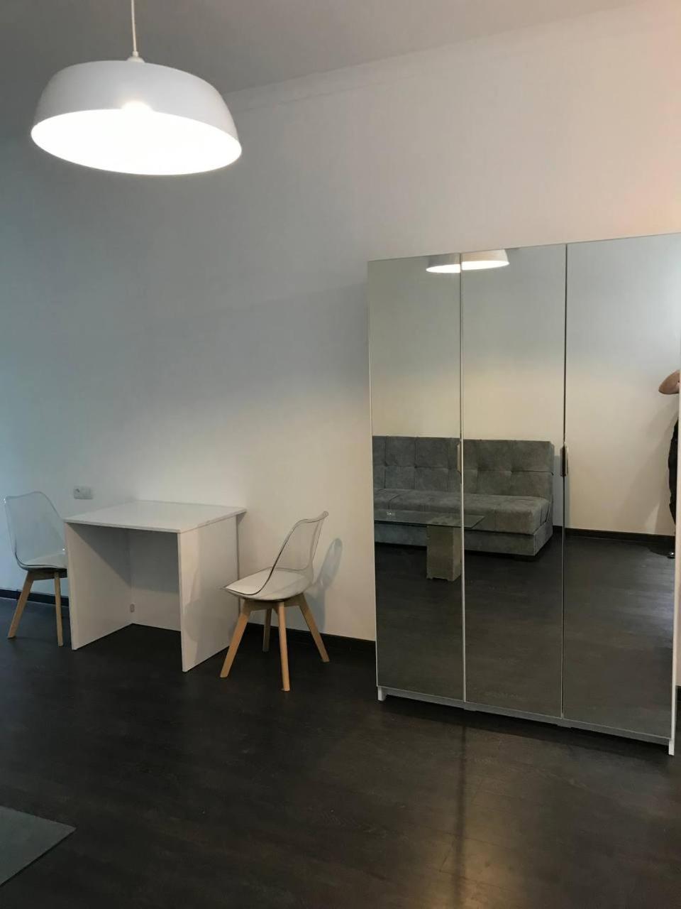Room Studio 1 تبليسي المظهر الخارجي الصورة